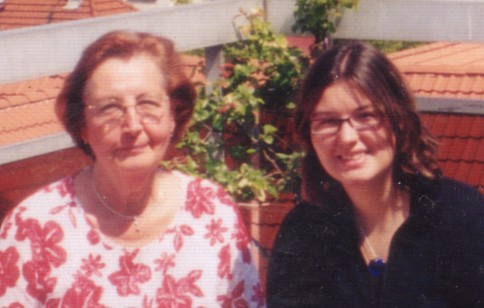 Liliane HUSER et sa petite fille Magali
